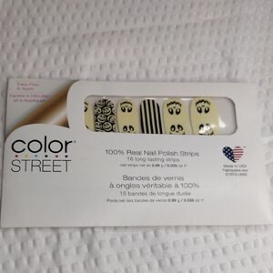 Color Street Spooky Skulls Nail Strips (Boo Crew)